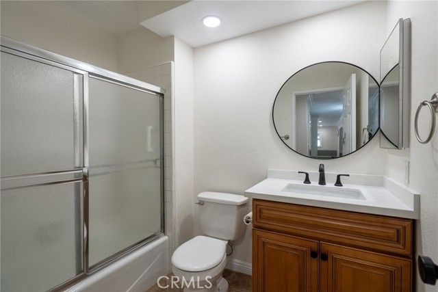 510 Via Zapata, Riverside, CA 92507