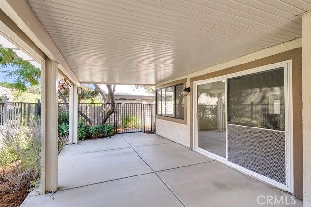 510 Via Zapata, Riverside, CA 92507