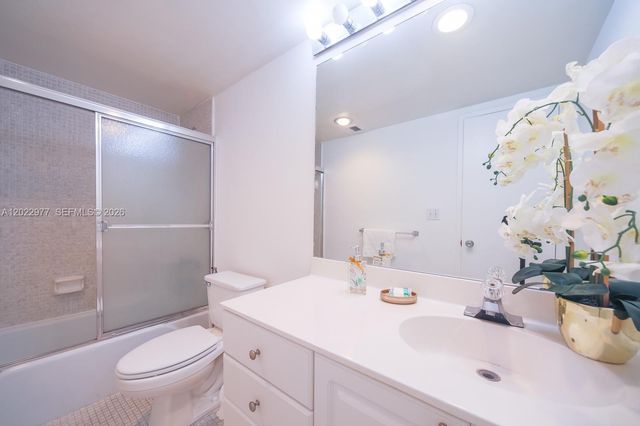 19370 Collins Avenue 622, Sunny Isles Beach, FL 33160