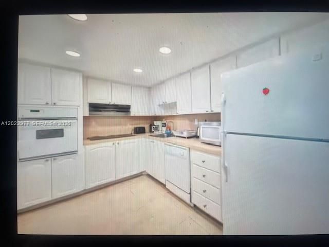 19370 Collins Avenue 622, Sunny Isles Beach, FL 33160