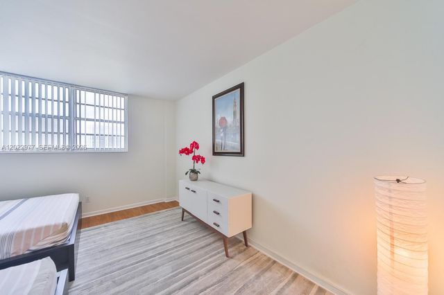 19370 Collins Avenue 622, Sunny Isles Beach, FL 33160