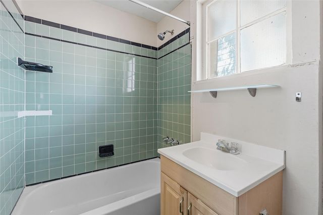 2207 Santa Rita ST, Austin, TX 78702