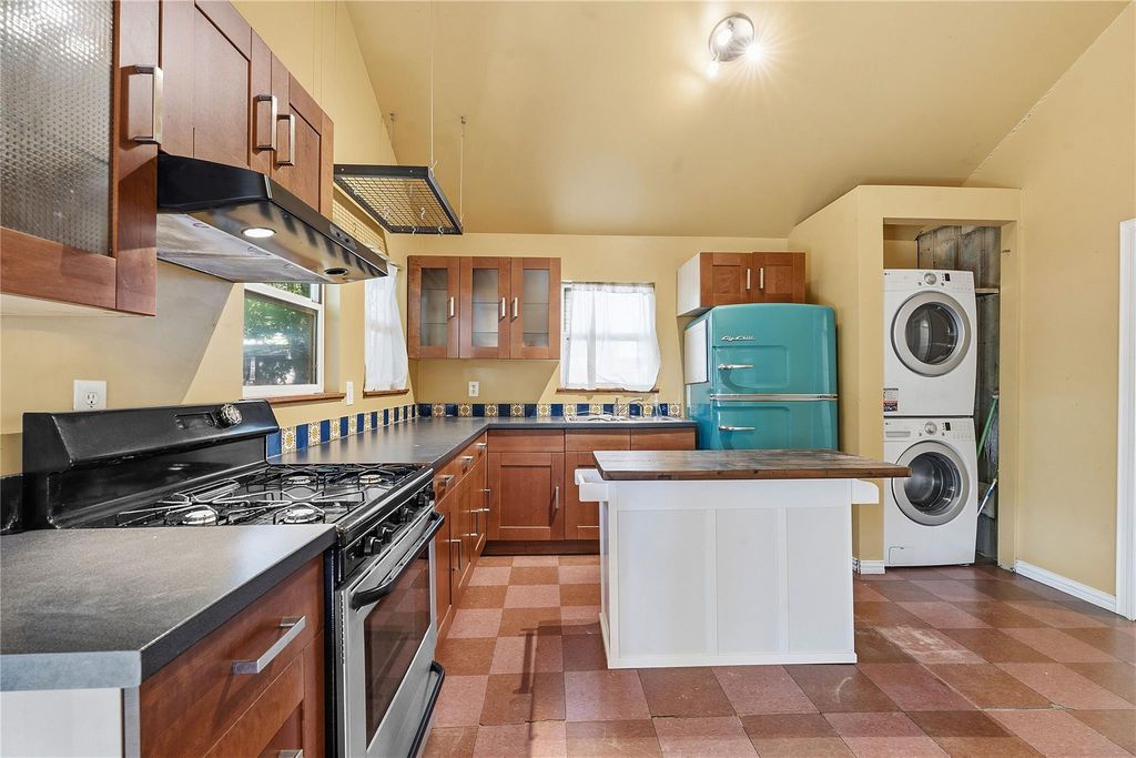2207 Santa Rita ST, Austin, TX 78702