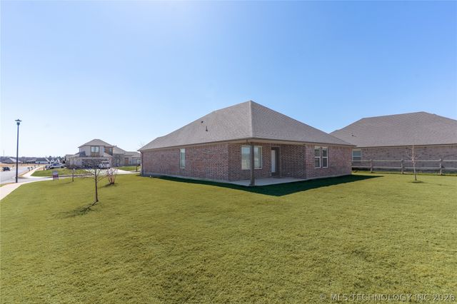 28189 E 112th Place S, Coweta, OK 74429