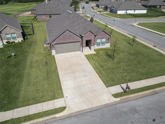 28189 E 112th Place S, Coweta, OK 74429
