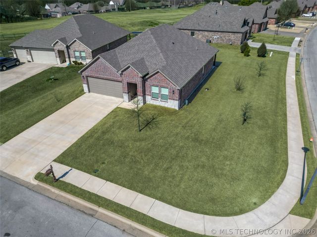 28189 E 112th Place S, Coweta, OK 74429