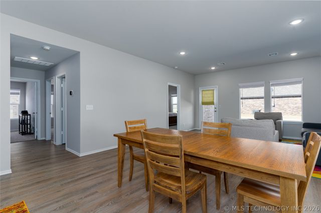 28189 E 112th Place S, Coweta, OK 74429