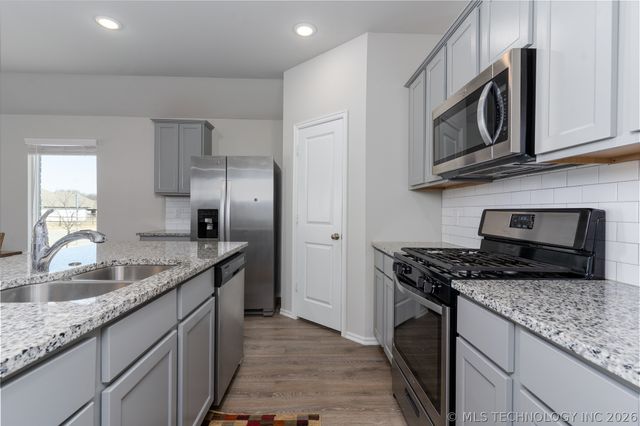 28189 E 112th Place S, Coweta, OK 74429