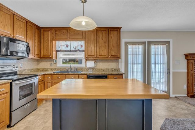 1587 By Pass Rd, Winchester, TN 37398