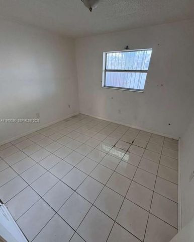 1622 Sunrise Blvd, Homestead, FL 33033