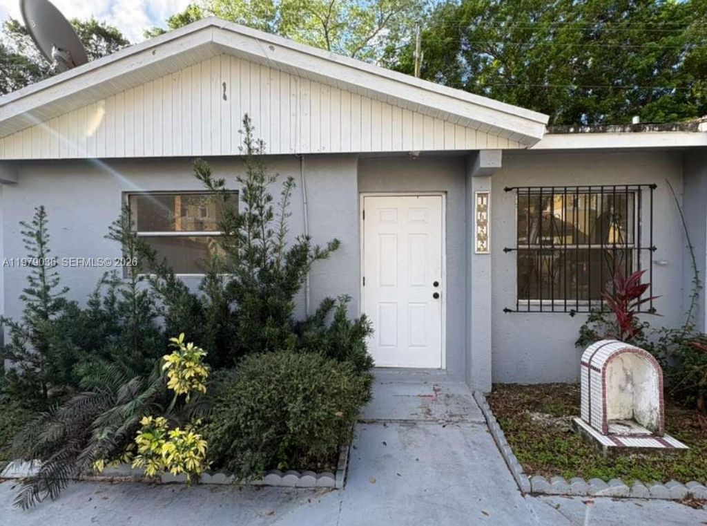 1622 Sunrise Blvd, Homestead, FL 33033