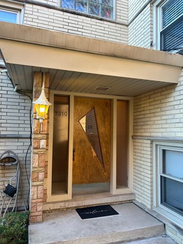 7310 N Harlem Avenue 102, Chicago, IL 60631