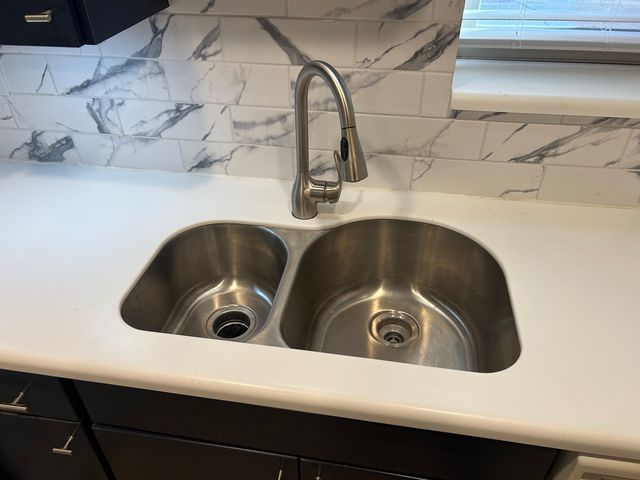 7310 N Harlem Avenue 102, Chicago, IL 60631
