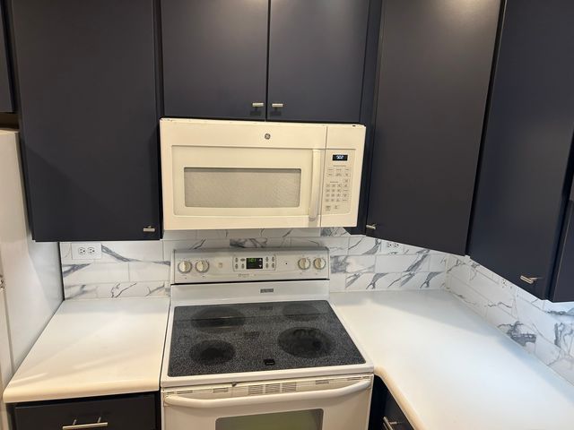 7310 N Harlem Avenue 102, Chicago, IL 60631