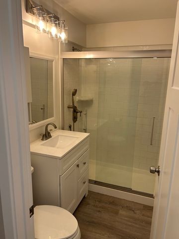 7310 N Harlem Avenue 102, Chicago, IL 60631