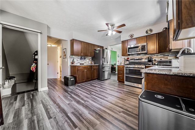 370 Lear Road, Avon Lake, OH 44012