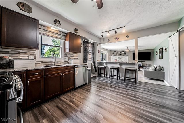 370 Lear Road, Avon Lake, OH 44012