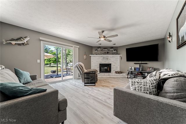 370 Lear Road, Avon Lake, OH 44012