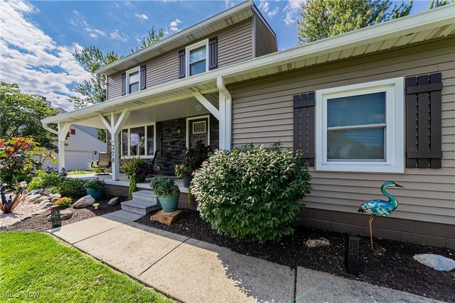 370 Lear Road, Avon Lake, OH 44012