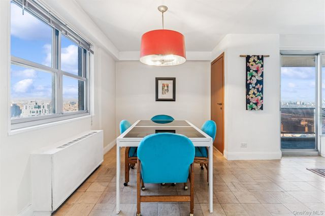 110-11 Queens Boulevard 23E, Forest Hills, NY 11375