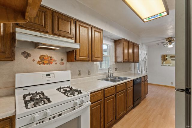 19151 Dresden Drive, South Bend, IN 46637