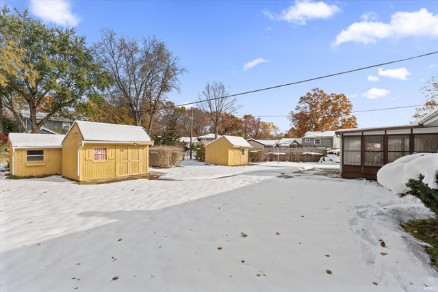 19151 Dresden Drive, South Bend, IN 46637