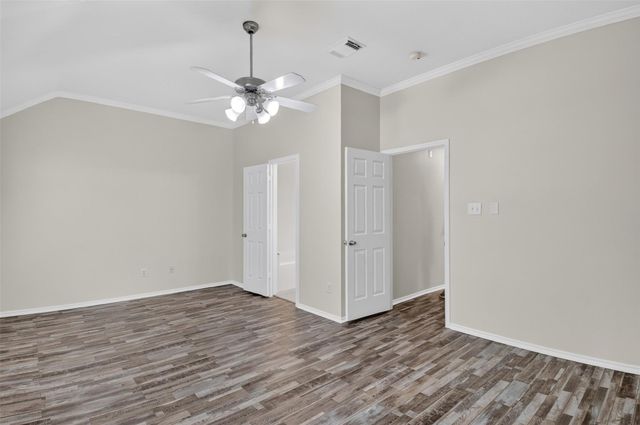 38 Wineberry Place, The Woodlands, TX 77382