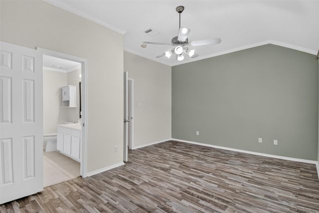 38 Wineberry Place, The Woodlands, TX 77382