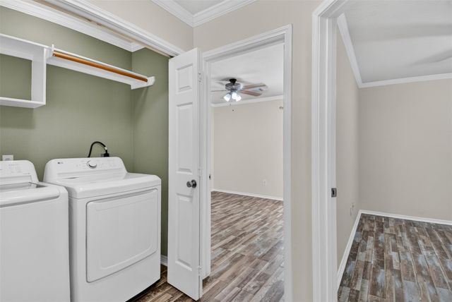 38 Wineberry Place, The Woodlands, TX 77382