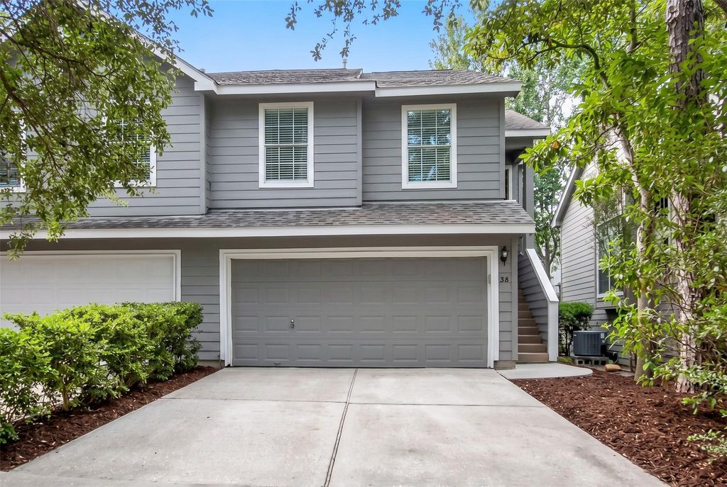 38 Wineberry Place, The Woodlands, TX 77382