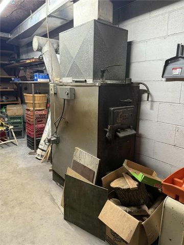 44 E CHURCH STREET, Georges Twp, PA 15436