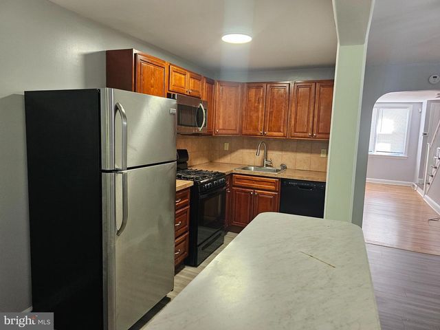 1521 W END DR, Philadelphia, PA 19151