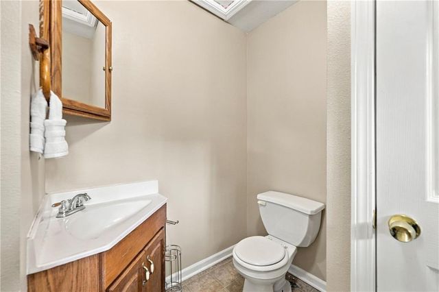 313 SW 18th St Terrace, Blue Springs, MO 64015