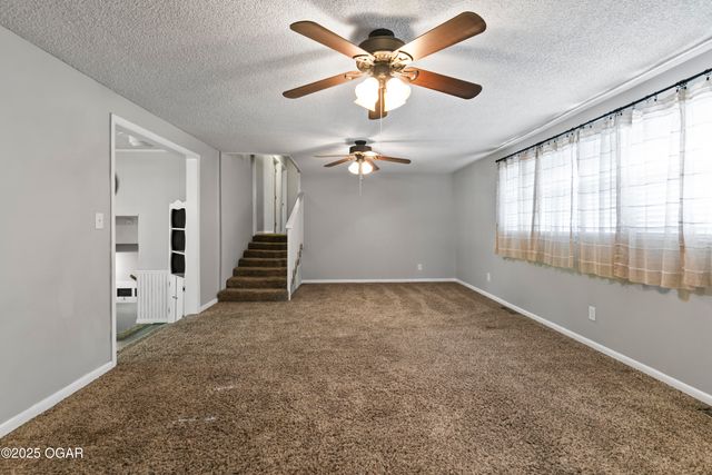 17546 State Highway 96, Carthage, MO 64836