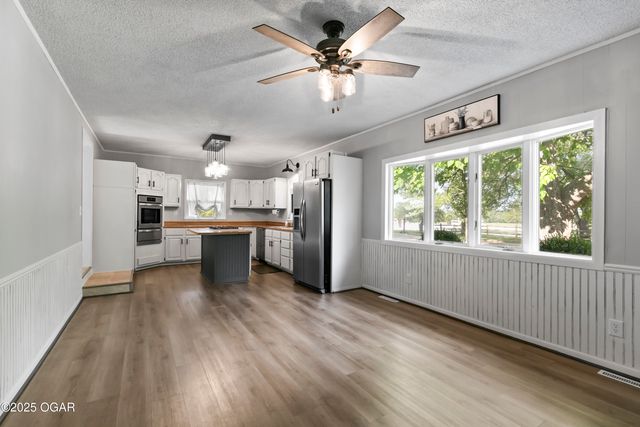 17546 State Highway 96, Carthage, MO 64836