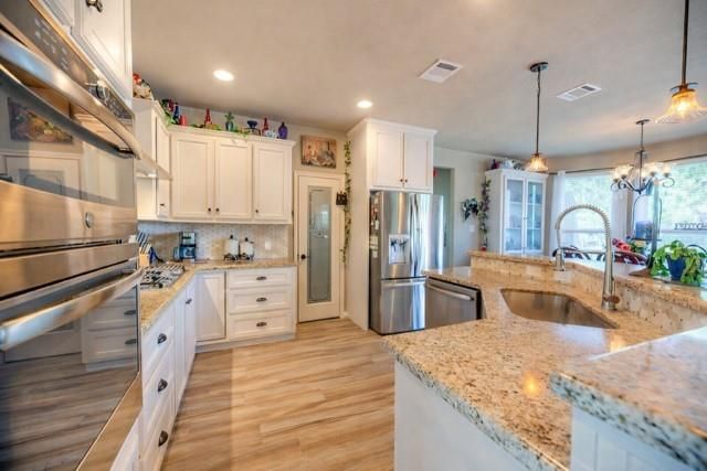 293 Twin Magnolia, Onalaska, TX 77360