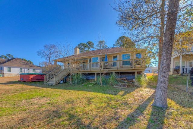 293 Twin Magnolia, Onalaska, TX 77360