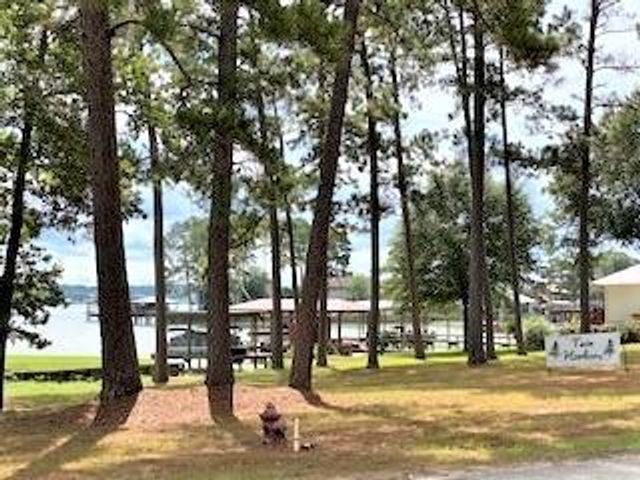 293 Twin Magnolia, Onalaska, TX 77360