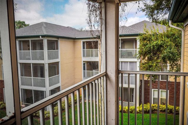 10024 STRAFFORD OAK COURT 823, Tampa, FL 33624