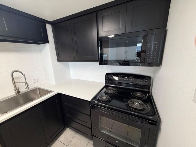 2016 Main Street 916, Houston, TX 77002