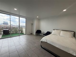2016 Main Street 916, Houston, TX 77002