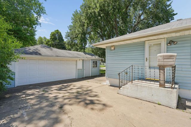 3919 Bass Lake Road, Brooklyn Center, MN 55429