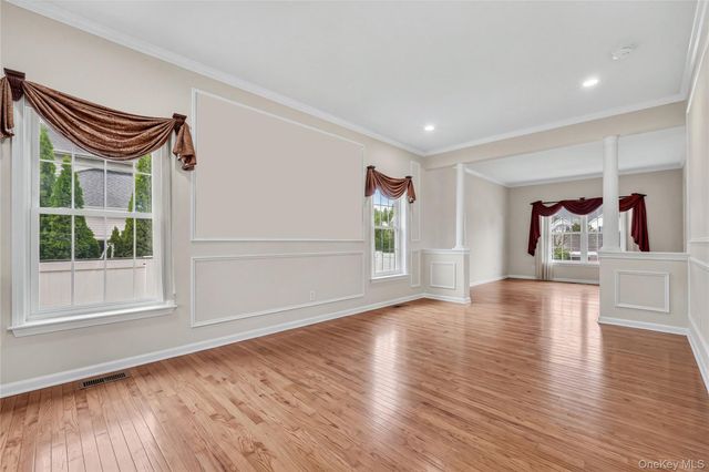 2506 Constitution Way, New Windsor, NY 12553
