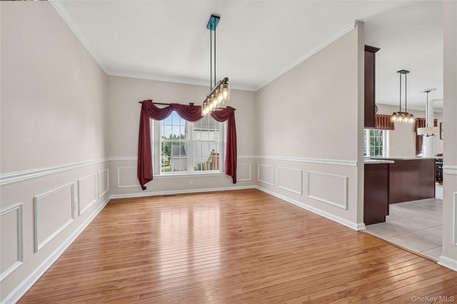 2506 Constitution Way, New Windsor, NY 12553