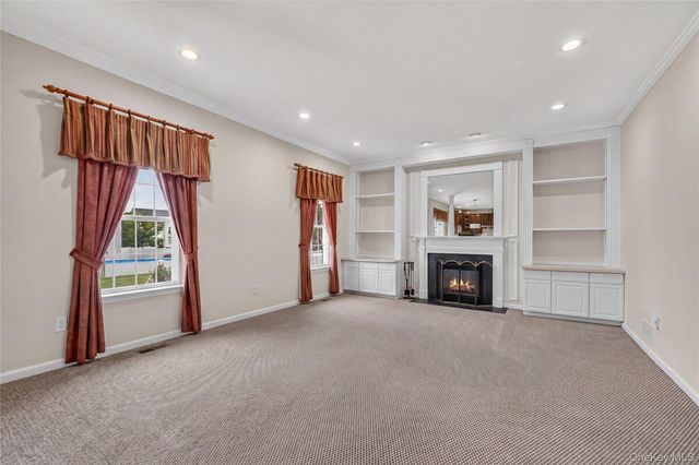 2506 Constitution Way, New Windsor, NY 12553