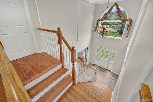 2506 Constitution Way, New Windsor, NY 12553