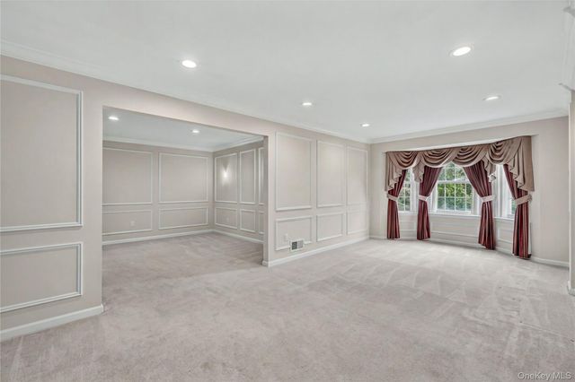 2506 Constitution Way, New Windsor, NY 12553