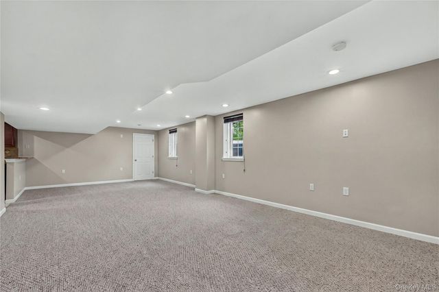 2506 Constitution Way, New Windsor, NY 12553