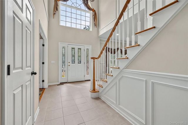 2506 Constitution Way, New Windsor, NY 12553