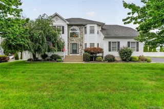 2506 Constitution Way, New Windsor, NY 12553